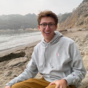 Meet your Posher, Alex